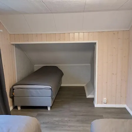 Omakotitalo Omalla Isolla Pihalla, Keskustassa * Saarijärvi
