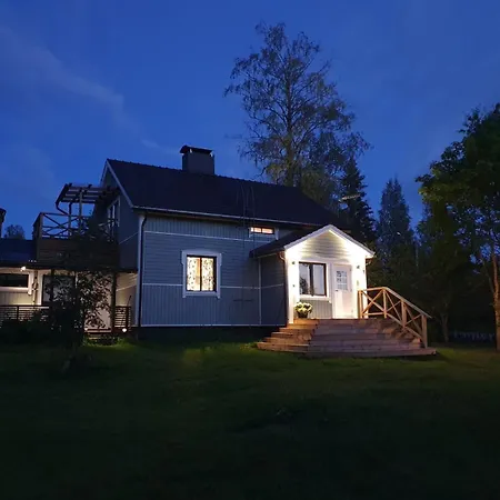 Omakotitalo Omalla Isolla Pihalla, Keskustassa * Saarijarvi